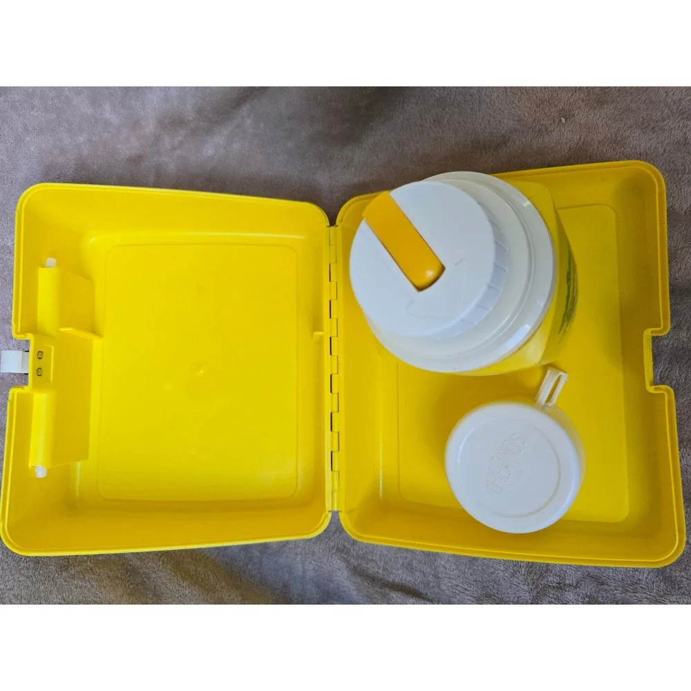 Vintage 1985 Cabbage Patch Kids Yellow Plastic Lunch Box with Thermos Set USA